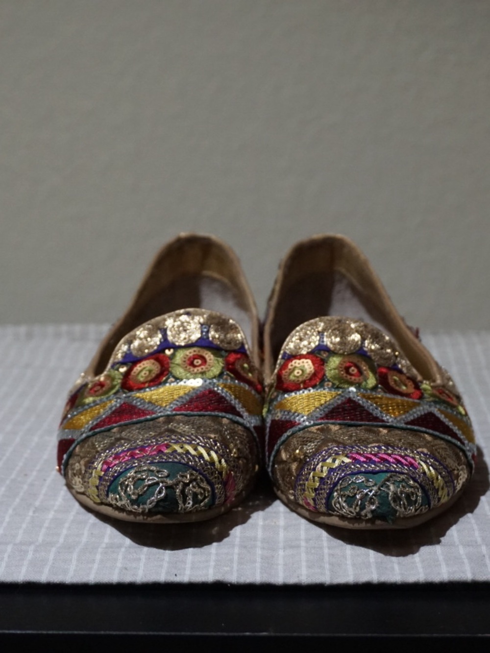 Embroidered Multicolor Women's Slip-On Flats